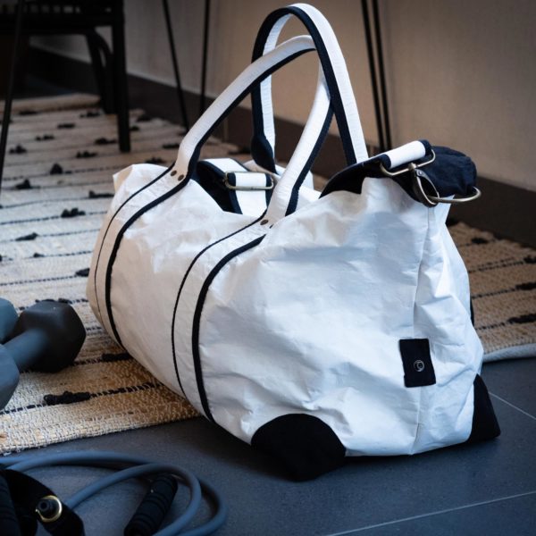 Wren White Travel Bag